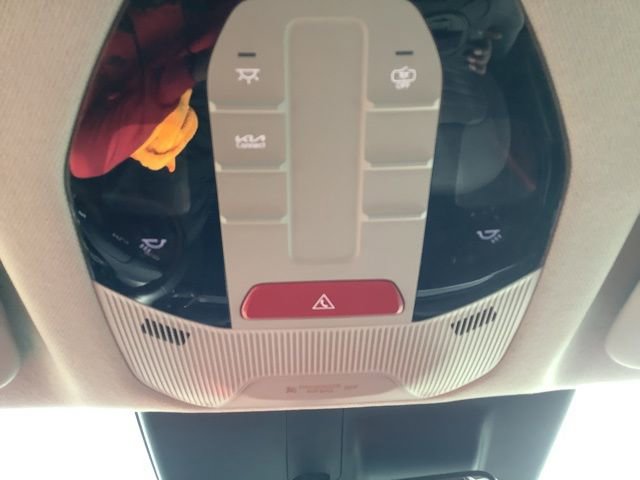 Used 2025 Kia K4 EX image 23