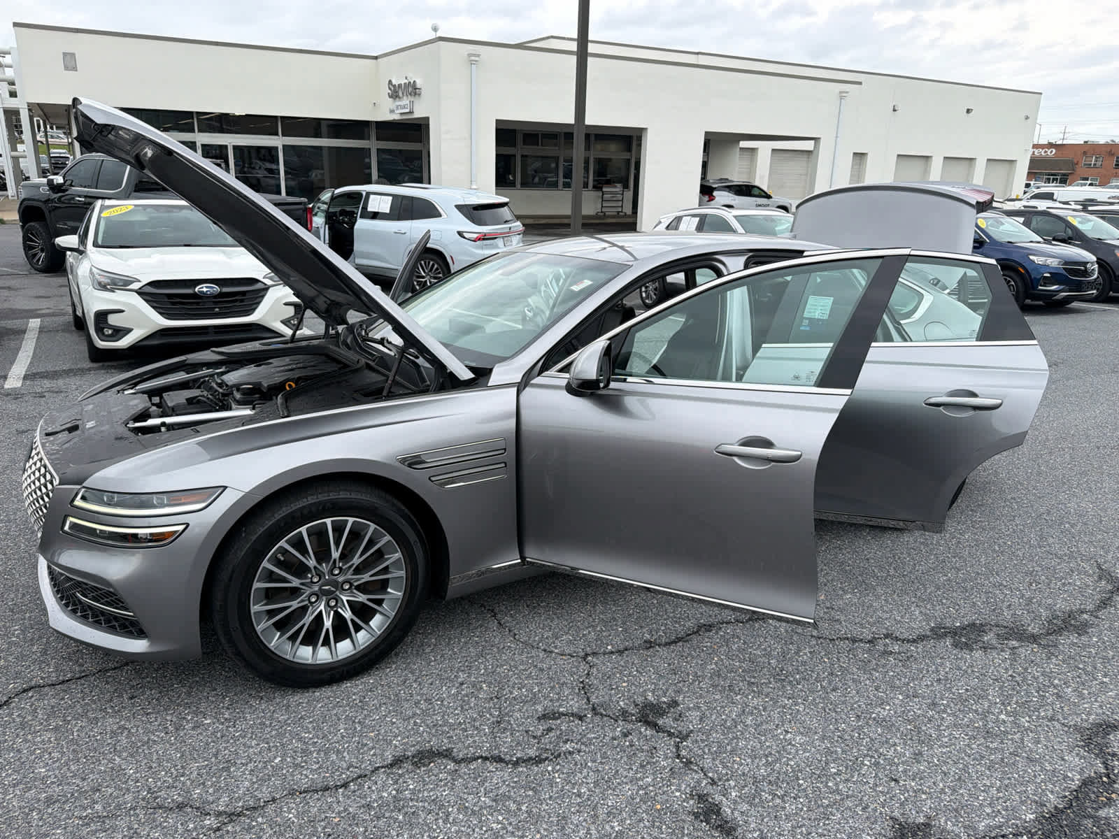 Used 2022 Genesis G80 2.5T AWD/4WD image 38