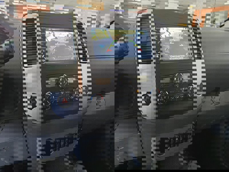 Used 2020 Nissan Frontier SV w/ Midnight Edition Floor Mats image 18