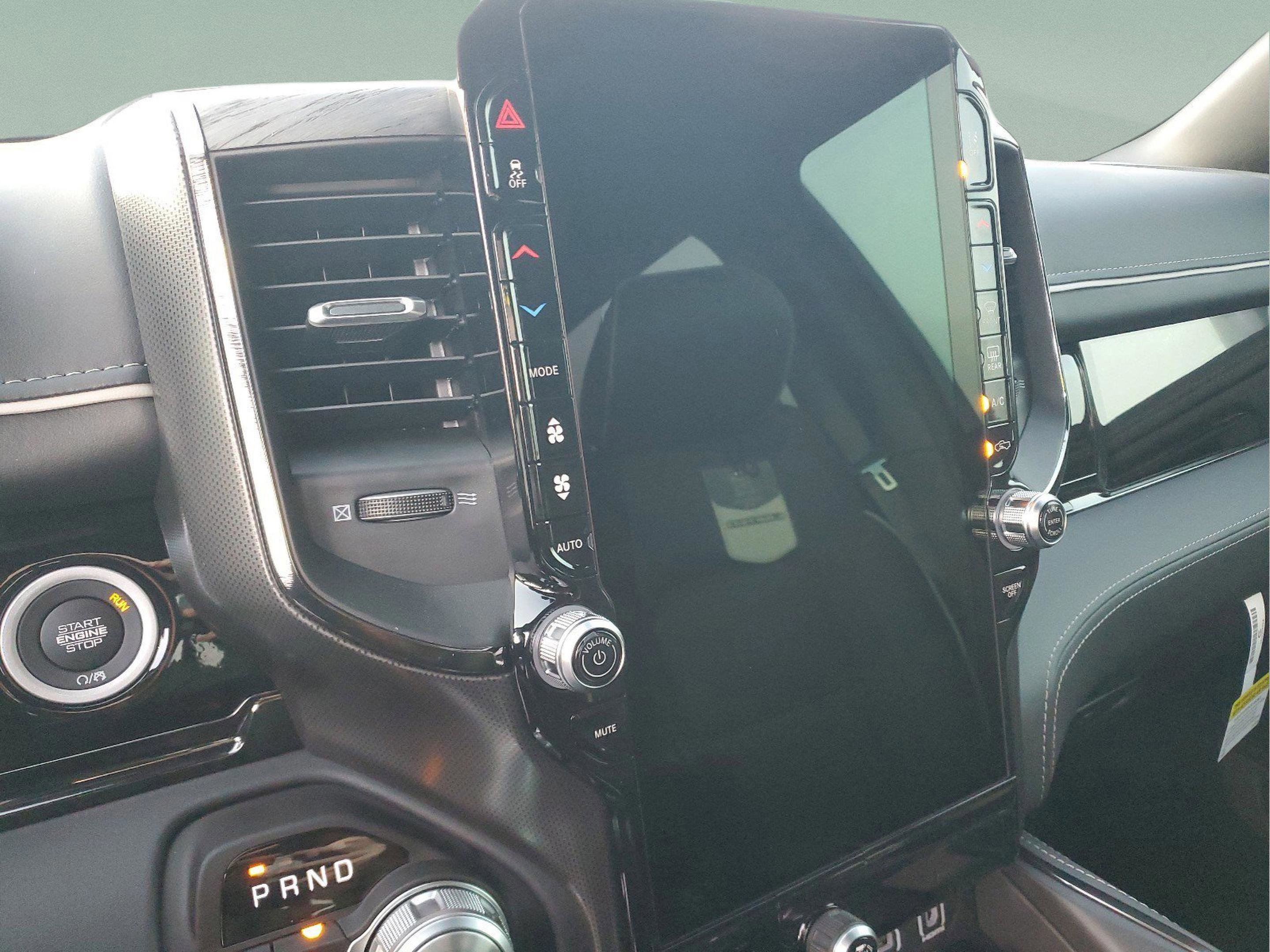 New 2026 RAM 1500 Limited image 18