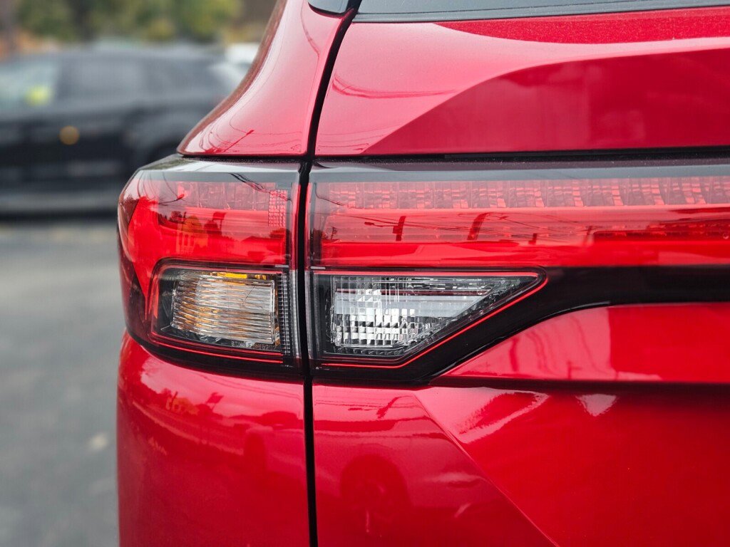 Used 2023 Mitsubishi Outlander SEL image 9