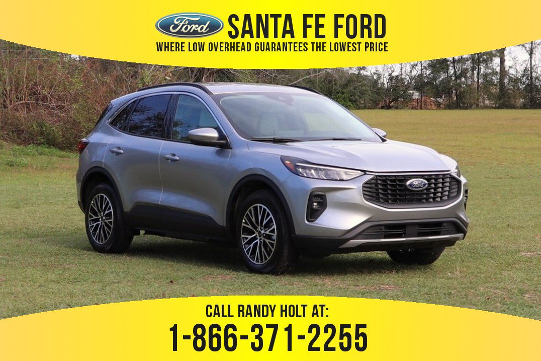 New 2023 Ford Escape SE image 1