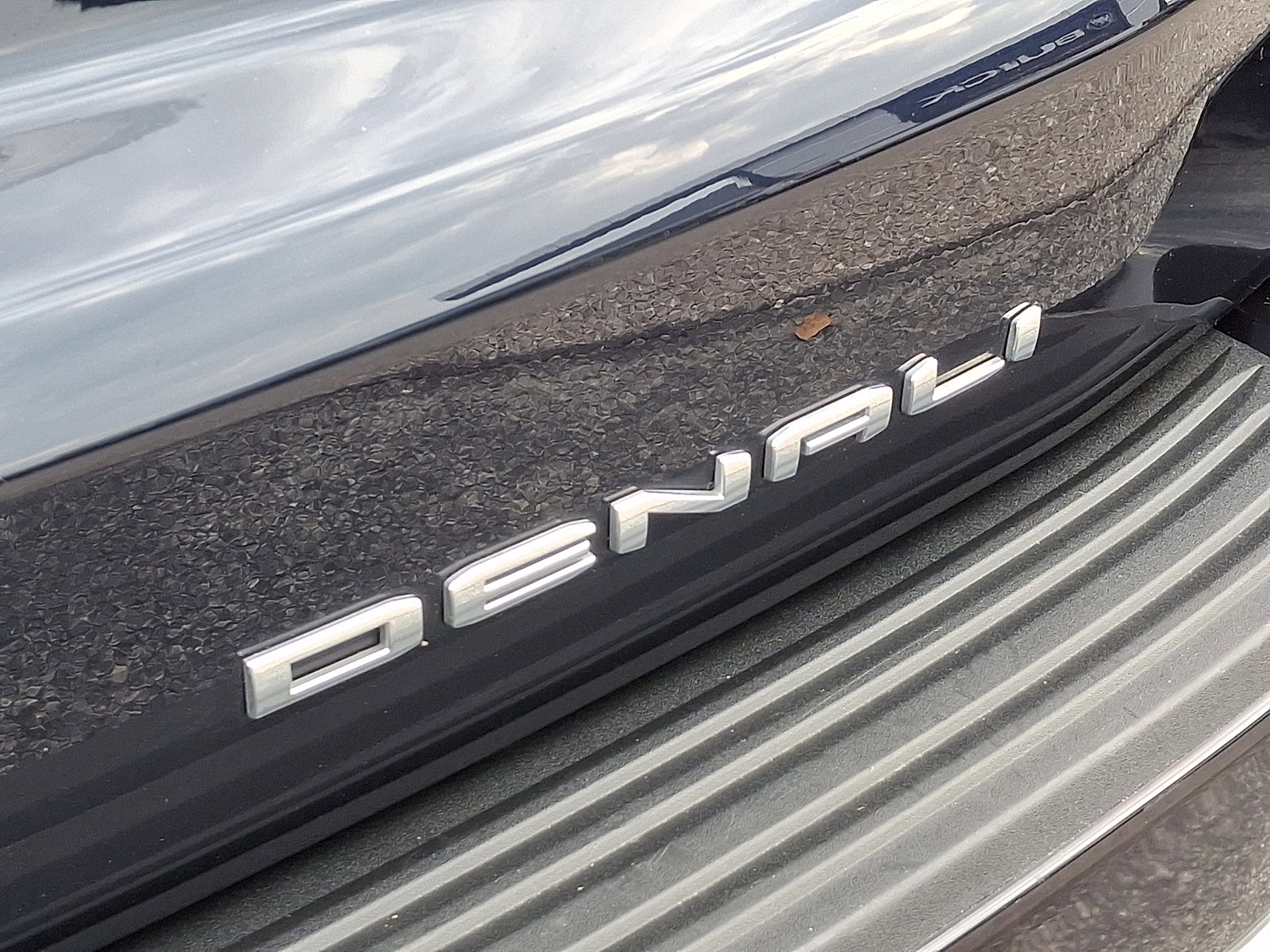 Certified 2022 GMC Yukon Denali w/ Denali Premium Package image 34