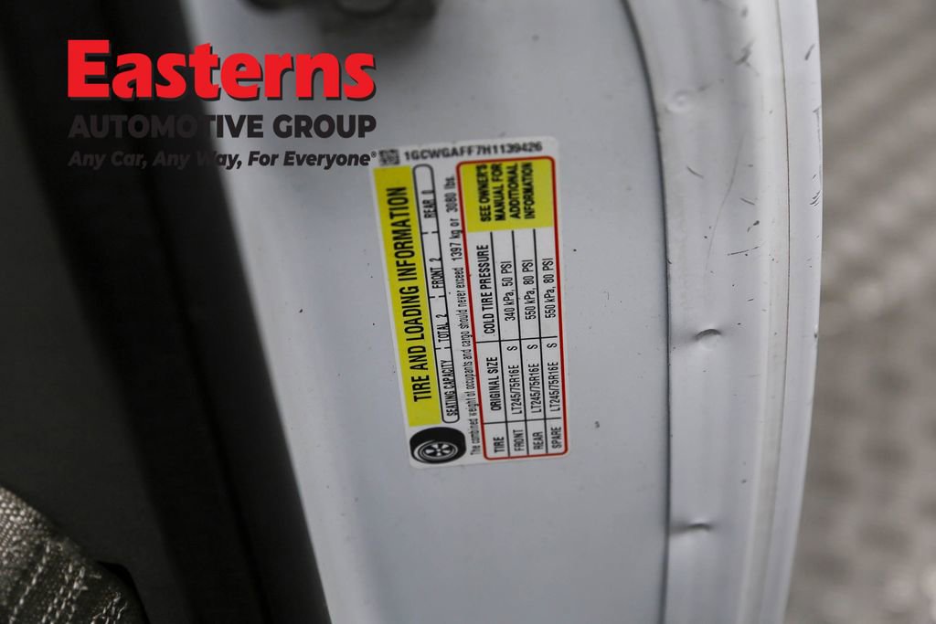 Used 2017 Chevrolet Express 2500 image 34