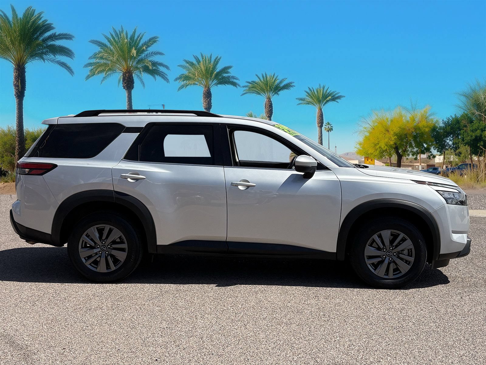 Used 2025 Nissan Pathfinder SV AWD/4WD image 7
