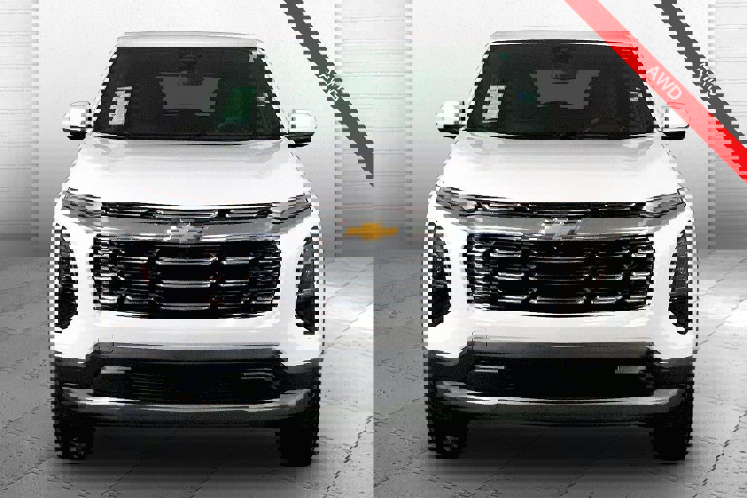 Used 2025 Chevrolet Equinox LT AWD/4WD image 2