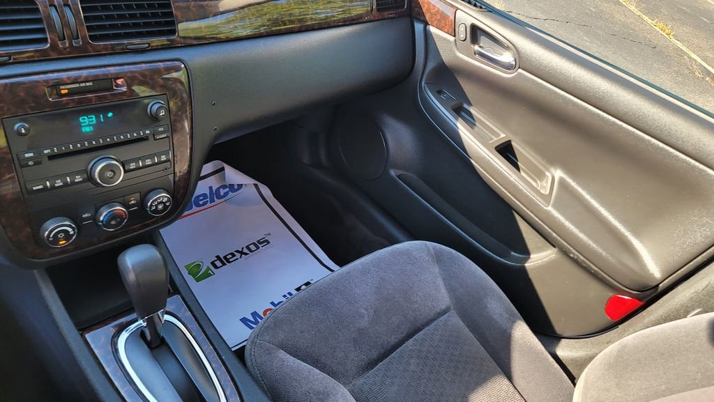 Used 2014 Chevrolet Impala LS image 23
