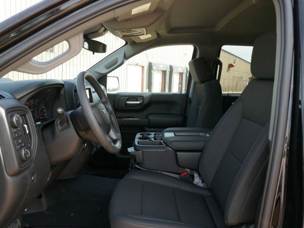 New 2026 Chevrolet Silverado 1500 Custom Trail Boss w/ Dark Appearance Package AWD/4WD image 17