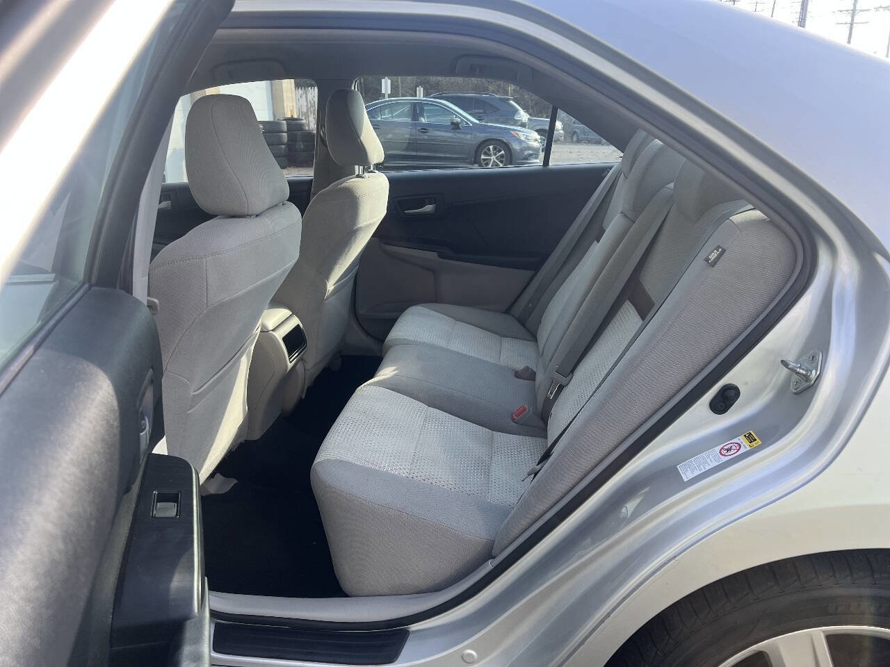 Used 2012 Toyota Camry LE image 11