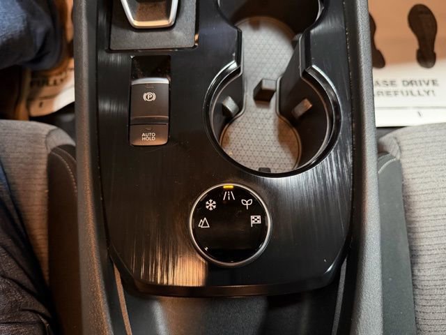 Used 2023 Nissan Rogue SV image 40