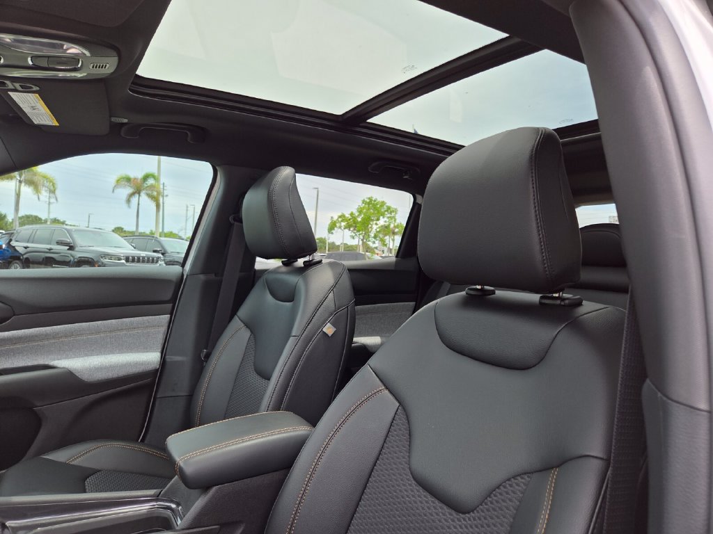 New 2026 Jeep Compass Latitude AWD/4WD image 26