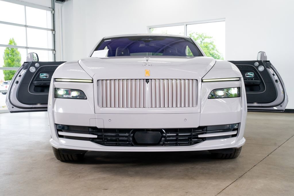 Used 2024 Rolls-Royce Spectre w/ Spectre Launch Package AWD/4WD image 4