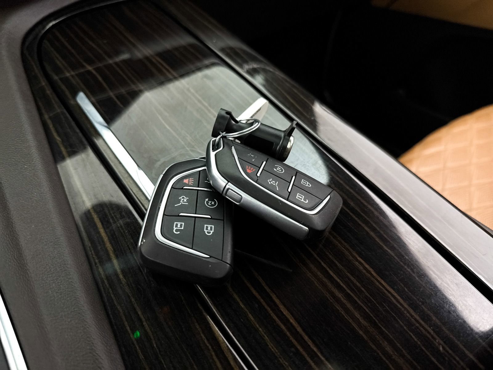 Used 2021 Cadillac Escalade ESV Sport w/ Driver Assist Tech Package image 44