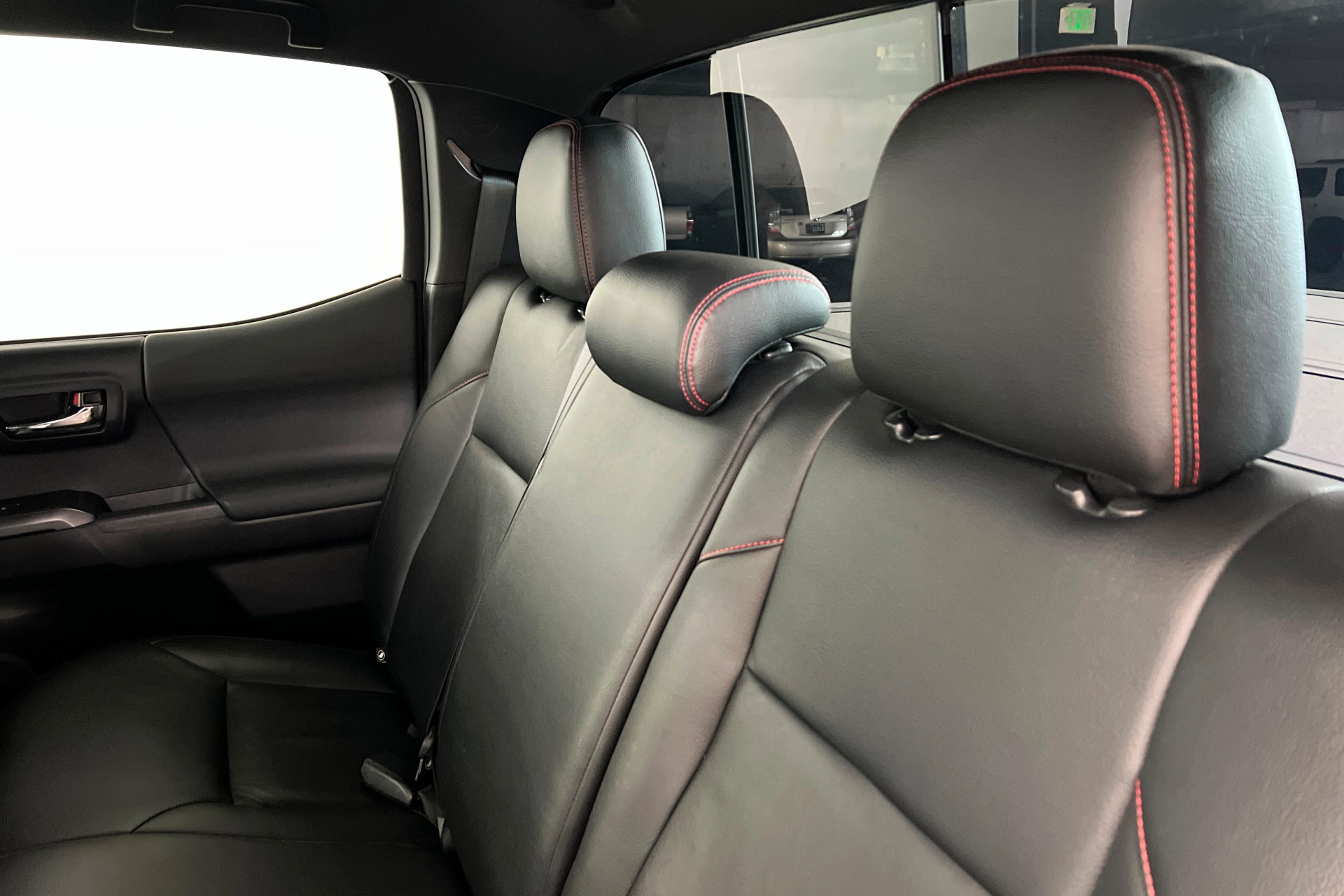 Used 2021 Toyota Tacoma TRD Sport w/ Technology Package image 21