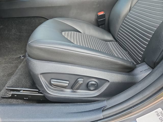 Used 2023 Toyota Camry SE FWD image 16