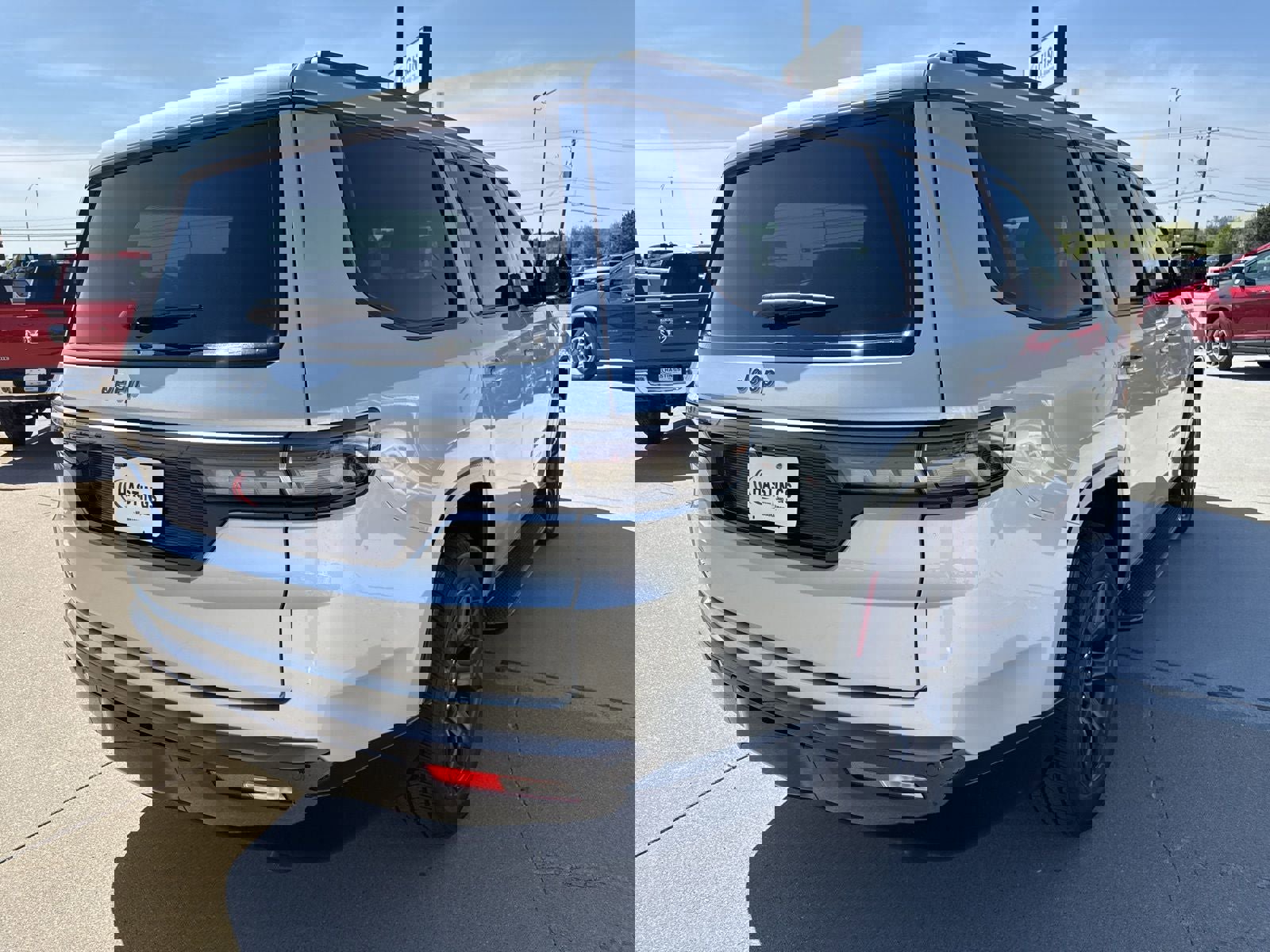 New 2026 Jeep Grand Wagoneer Limited AWD/4WD image 8