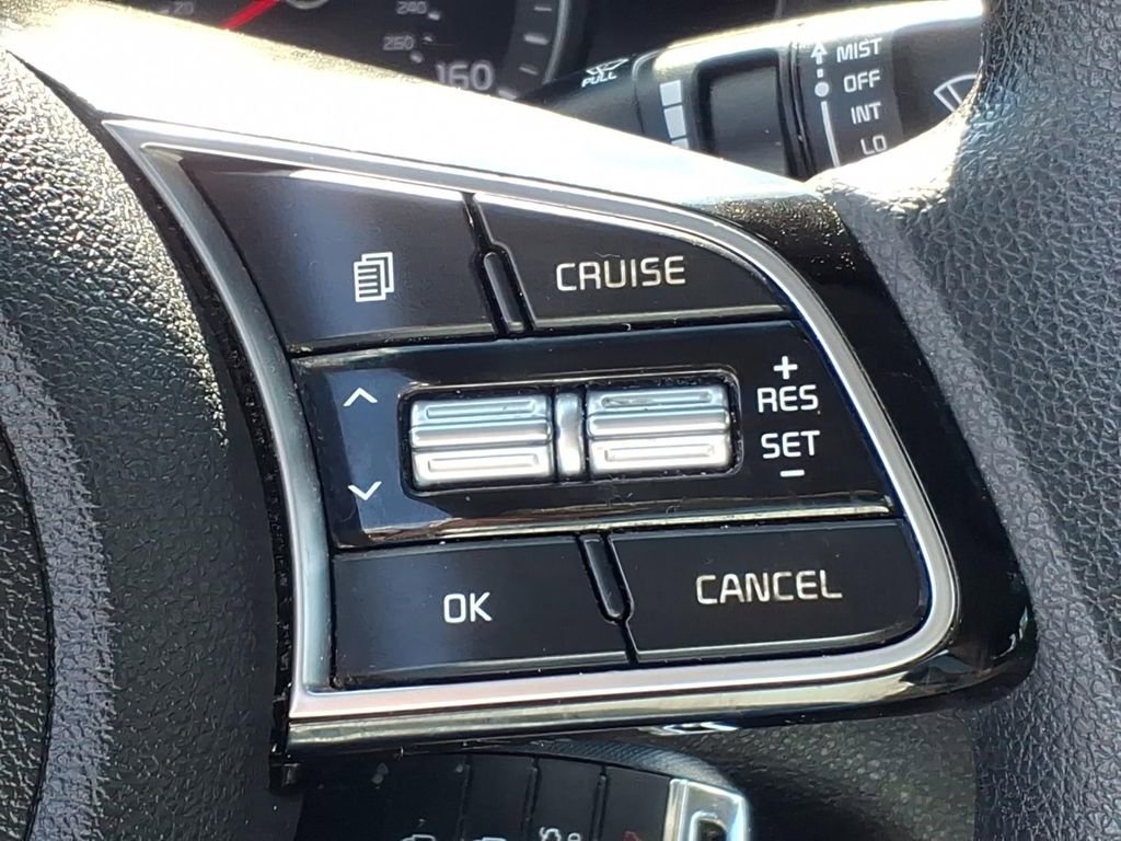 Used 2020 Kia Optima LX image 11