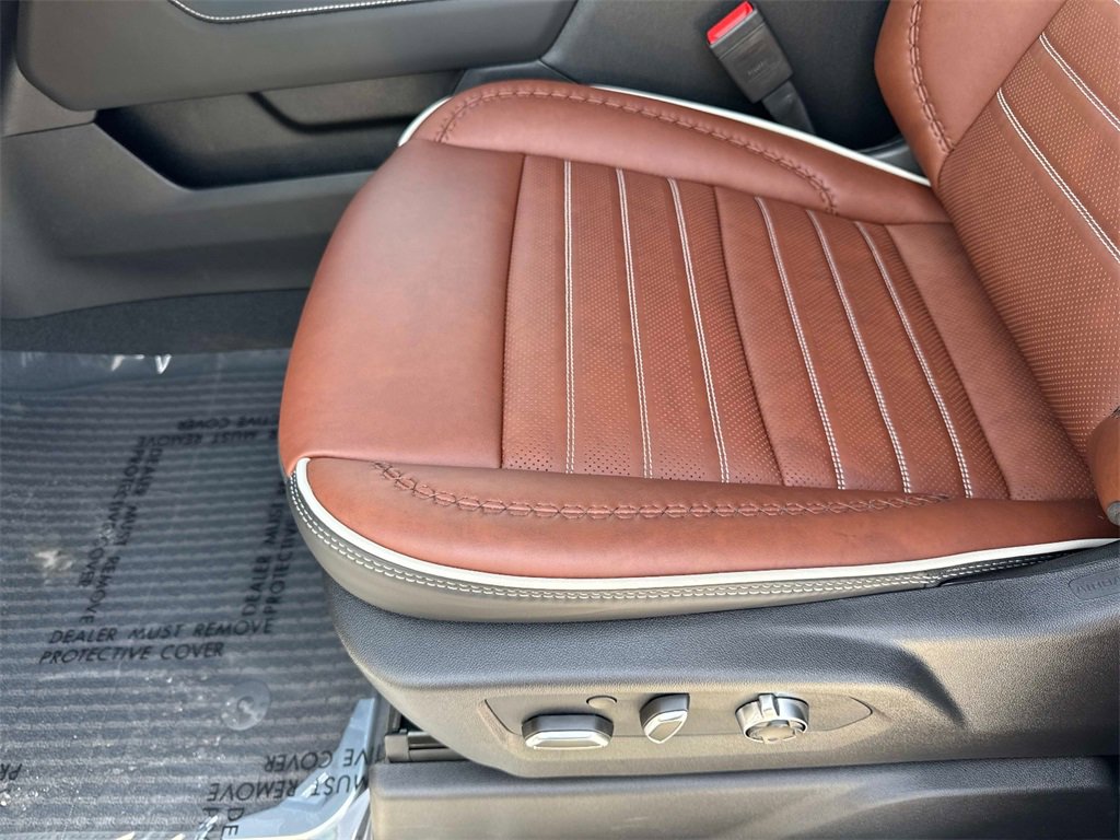 New 2026 GMC Sierra 2500 Denali Ultimate image 11