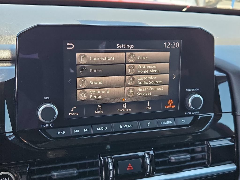 Used 2022 Nissan Pathfinder SV FWD image 6