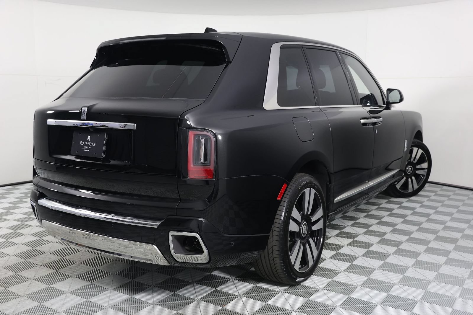 New 2026 Rolls-Royce Cullinan AWD/4WD image 7