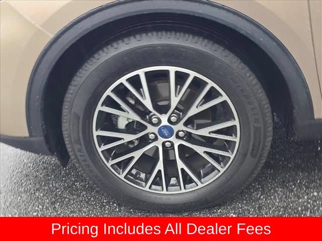 Used 2021 Ford Escape SEL w/ Technology Package FWD image 4