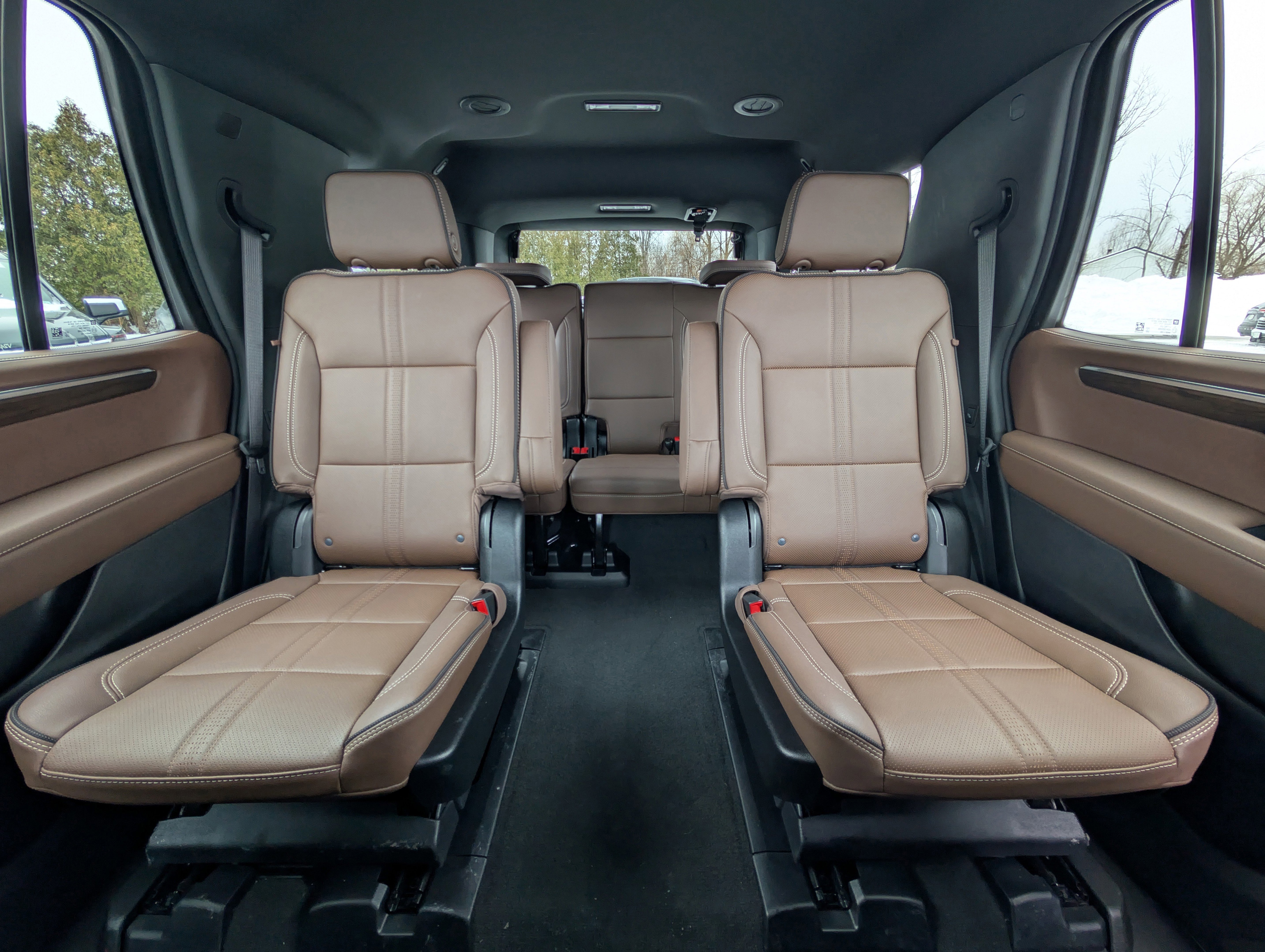 Used 2025 Chevrolet Tahoe High Country image 39