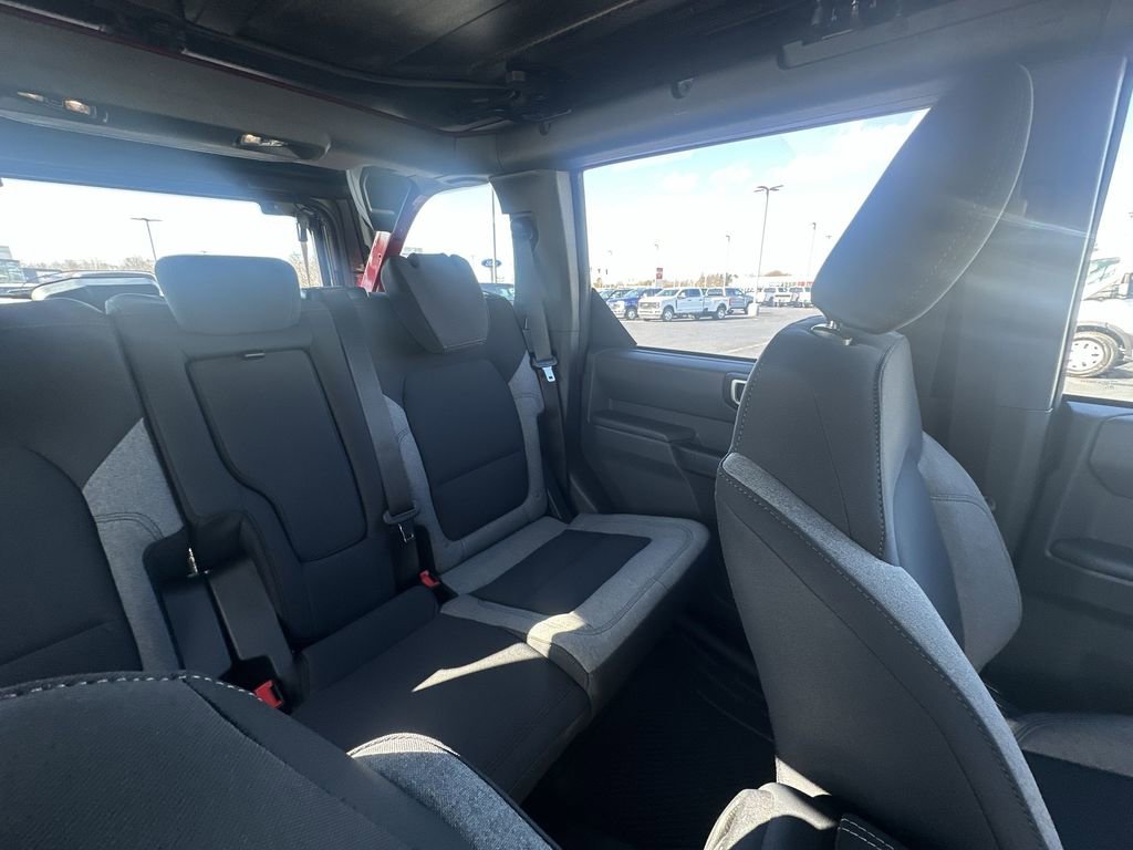 New 2025 Ford Bronco 4-Door AWD/4WD image 14