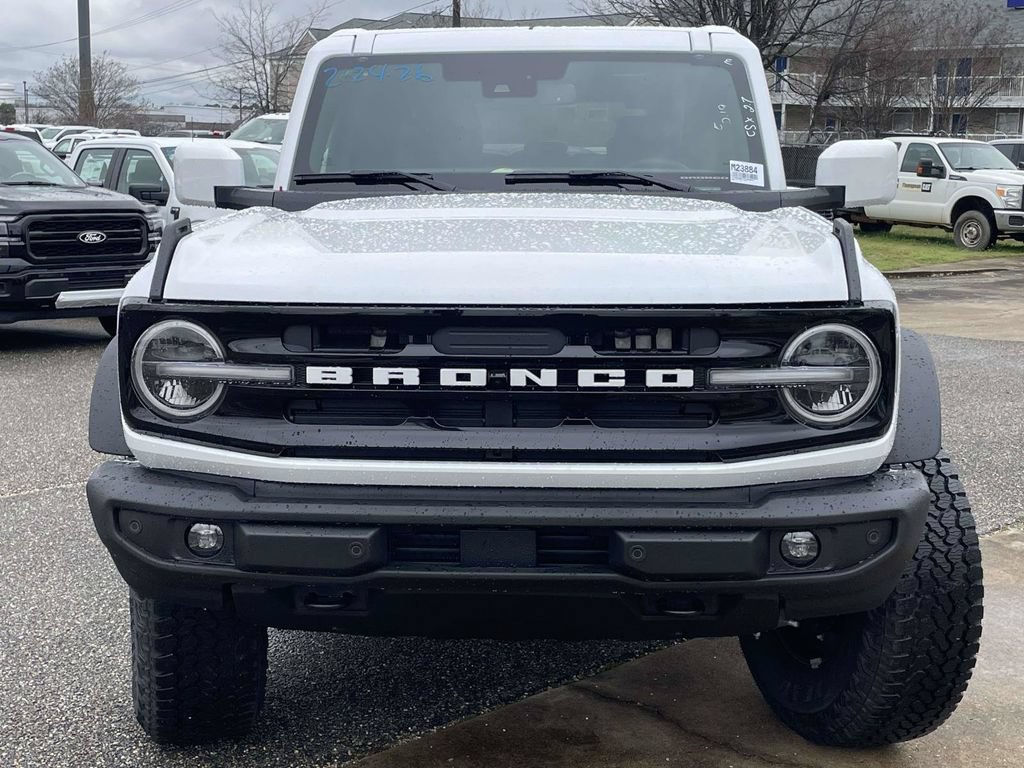 New 2026 Ford Bronco Outer Banks w/ Sasquatch Package AWD/4WD image 8