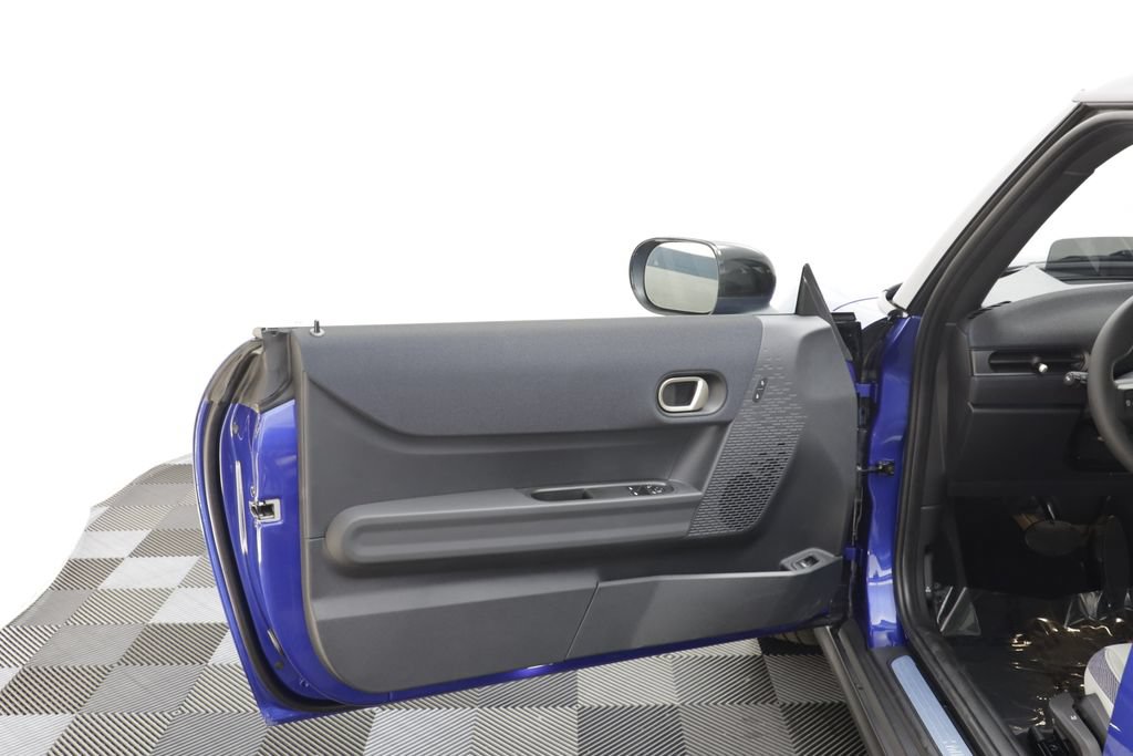 New 2026 MINI Cooper 2-Door Hardtop FWD image 6