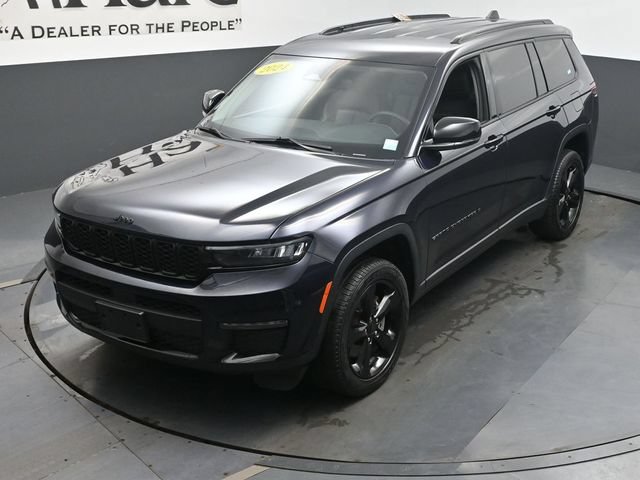 Used 2024 Jeep Grand Cherokee L Limited w/ Black Appearance Package AWD/4WD image 46