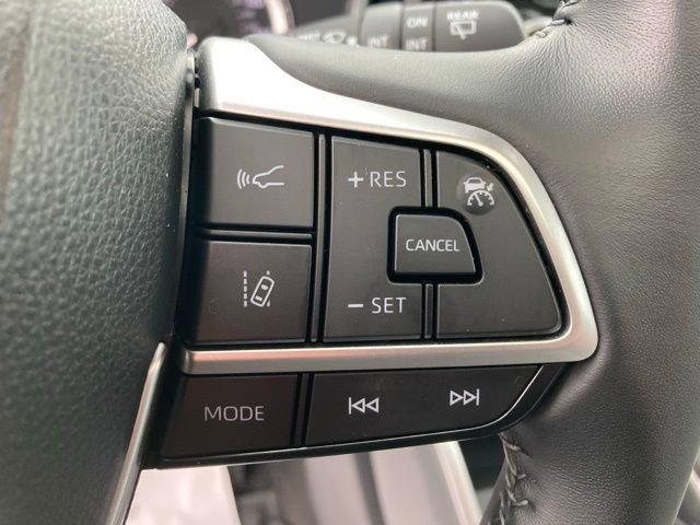 Certified 2023 Toyota Highlander XLE image 28