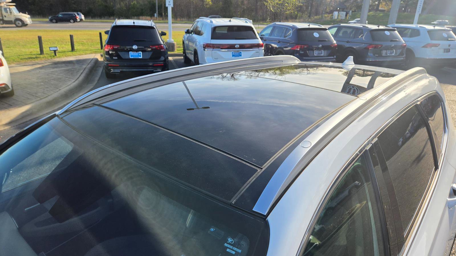 Used 2023 Hyundai Santa Fe SEL w/ Premium Package image 12