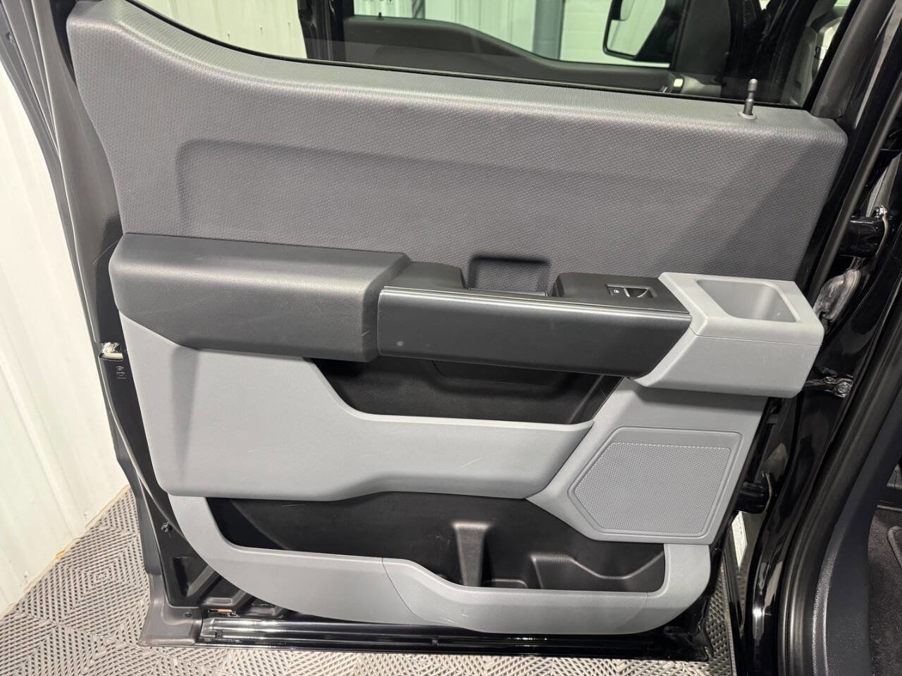 Used 2023 Ford F150 XL w/ XL Chrome Appearance Package image 11