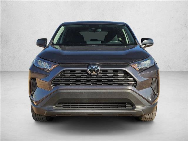 Used 2022 Toyota RAV4 LE FWD image 2
