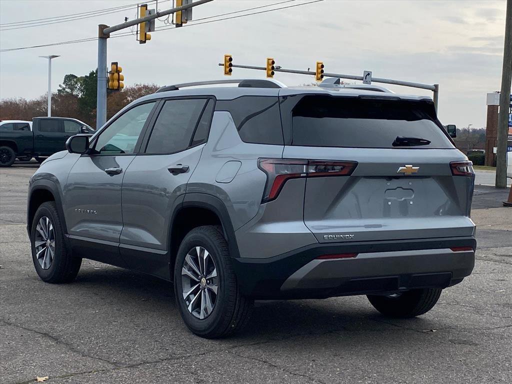 New 2026 Chevrolet Equinox LT w/ Safety and Technology Package image 5