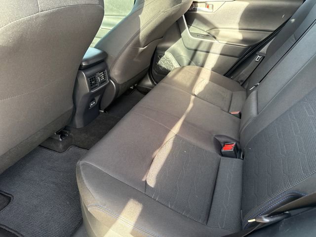 Used 2025 Toyota RAV4 SE w/ Convenience Package image 17