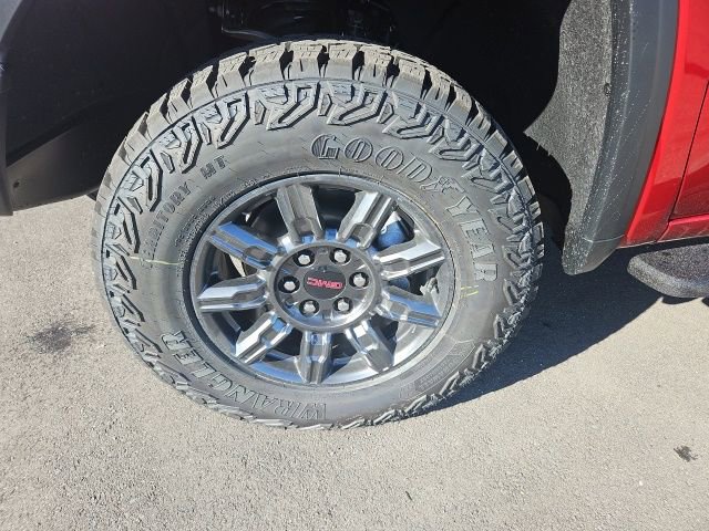 New 2026 GMC Sierra 1500 AT4X w/ LPO, Black Badging Package image 10