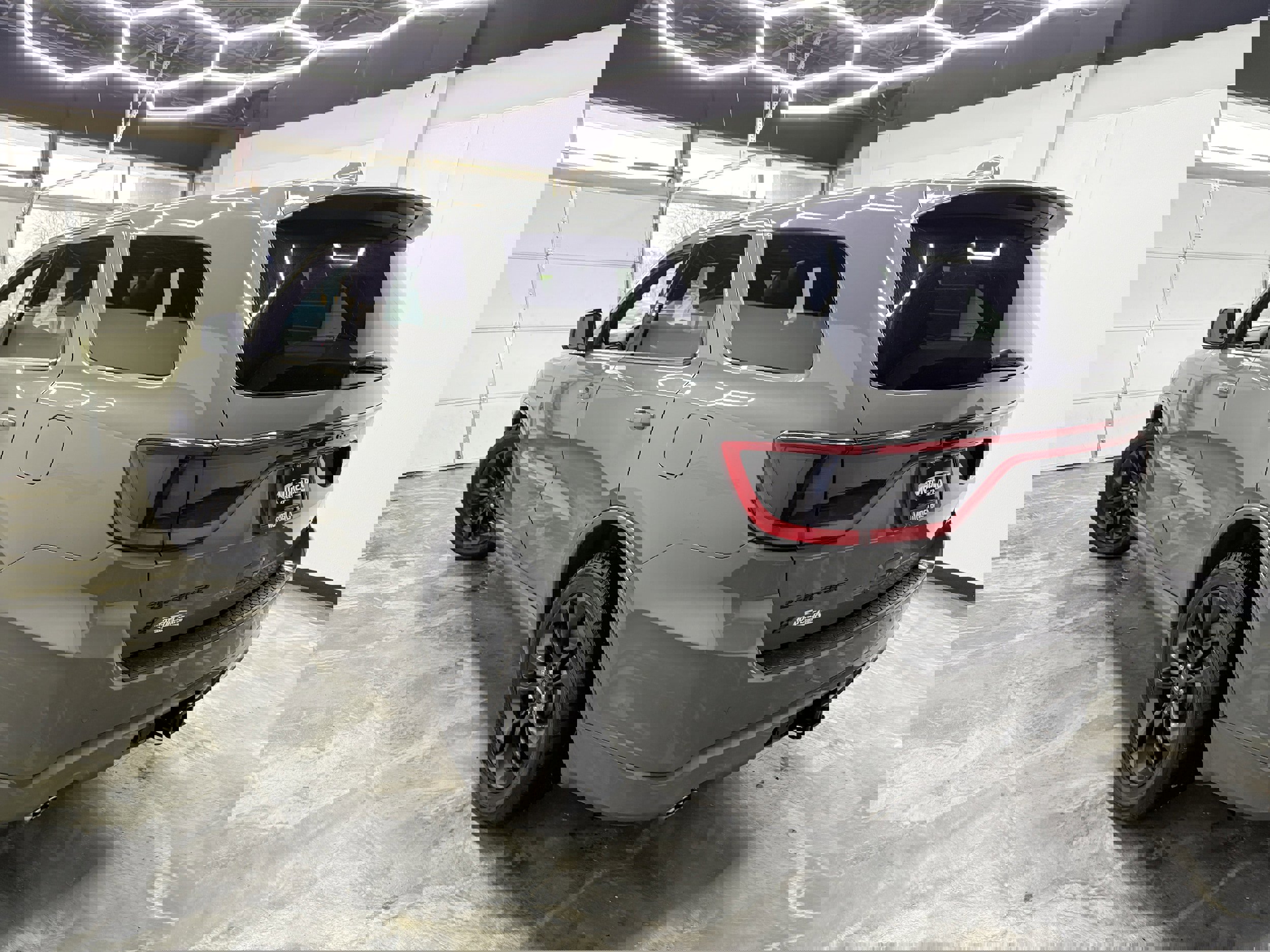 Used 2021 Dodge Durango R/T w/ Trailer Tow Group IV image 3