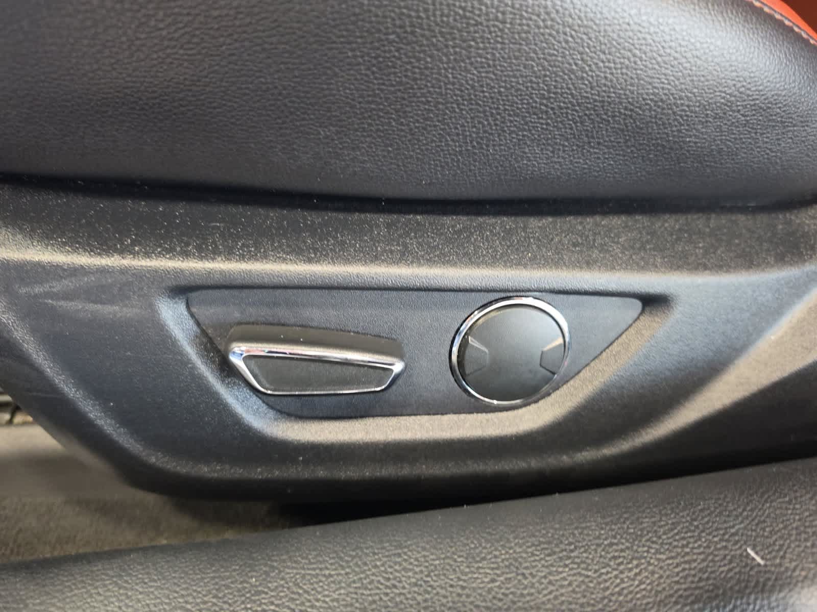 Used 2015 Ford Mustang Premium RWD image 15