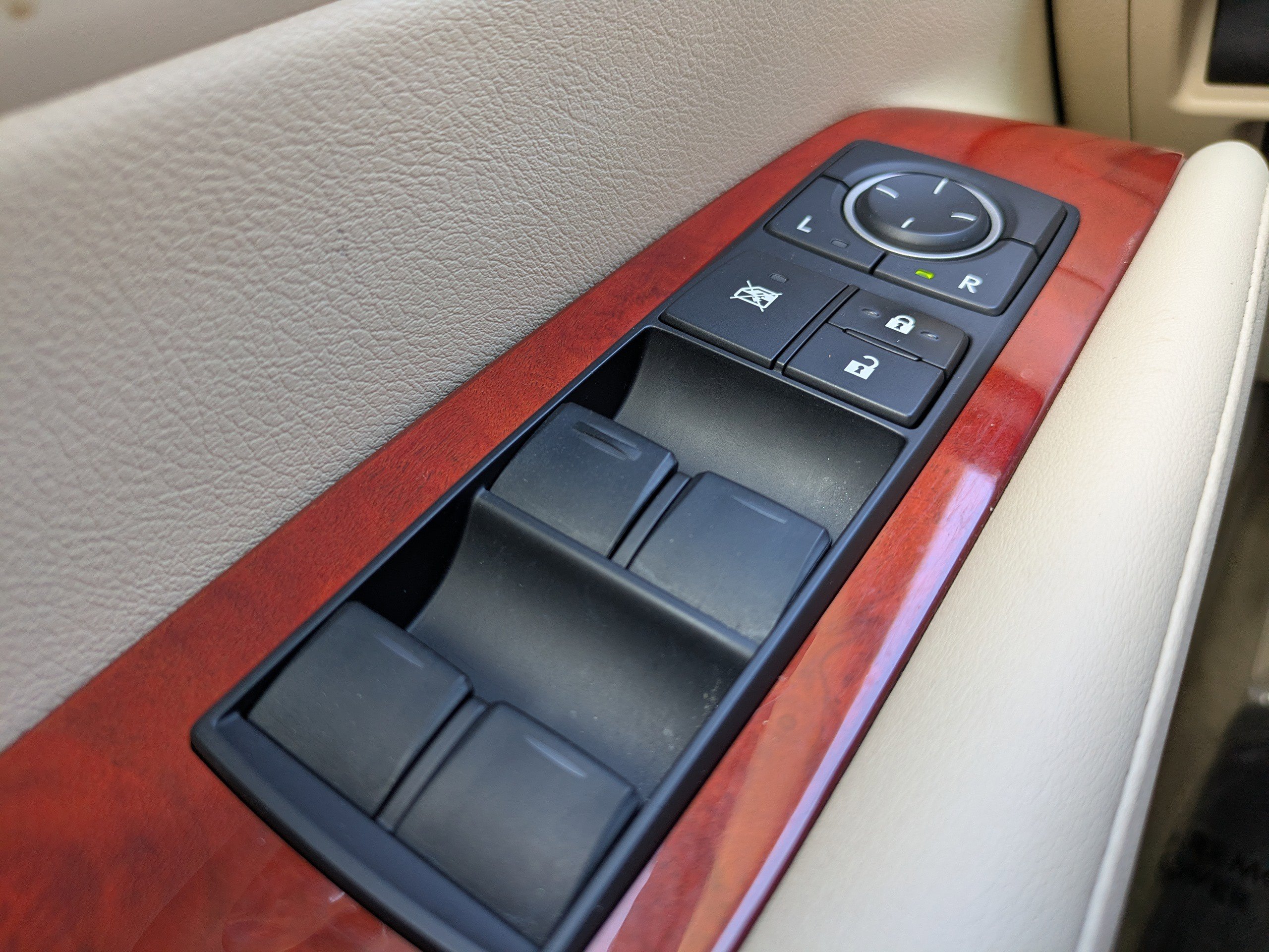 Used 2010 Lexus RX 350 AWD image 19