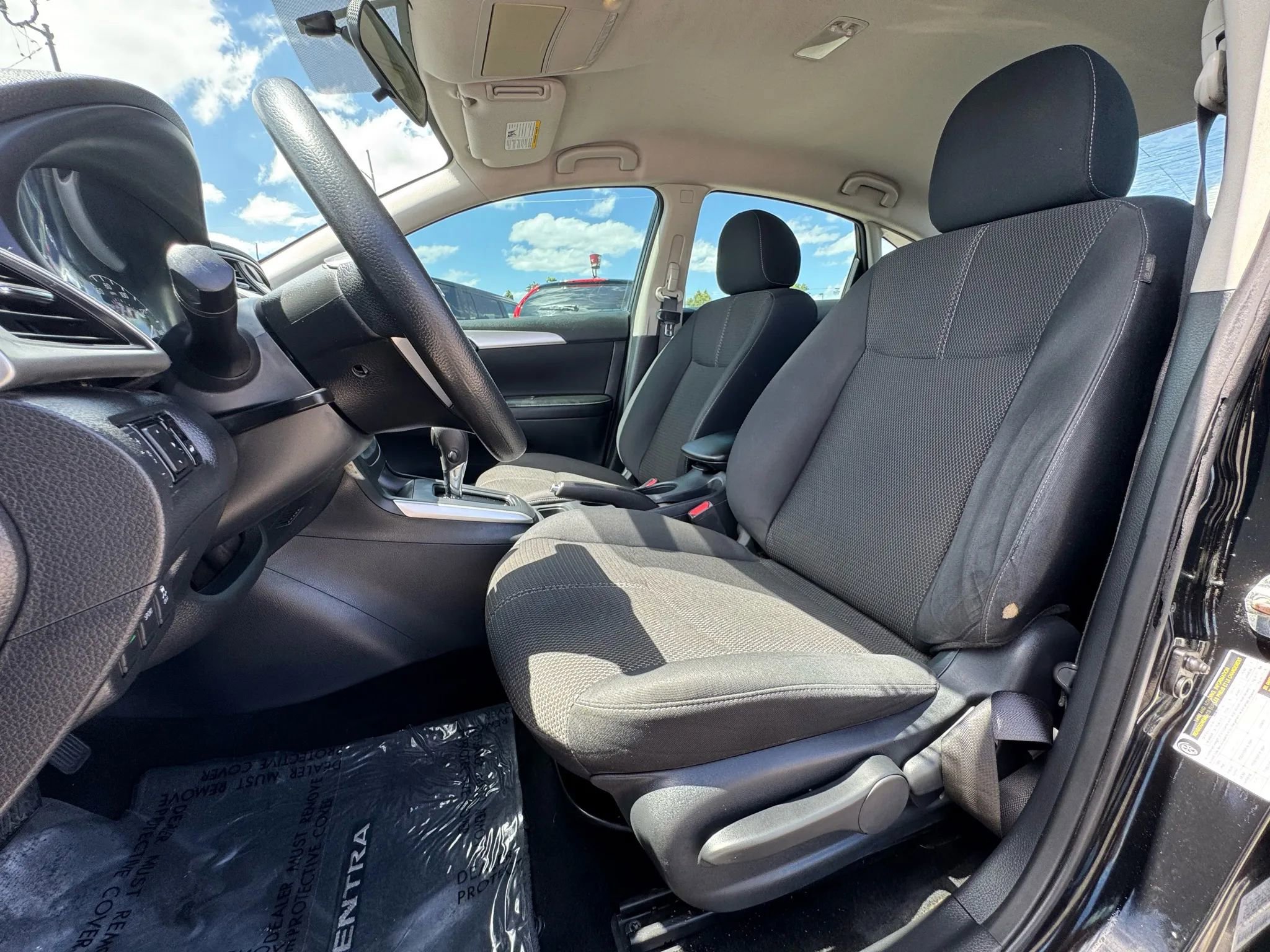 Used 2017 Nissan Sentra S image 10