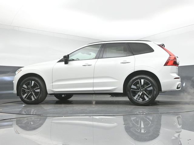 New 2026 Volvo XC60 B5 Core w/ Climate Package image 40