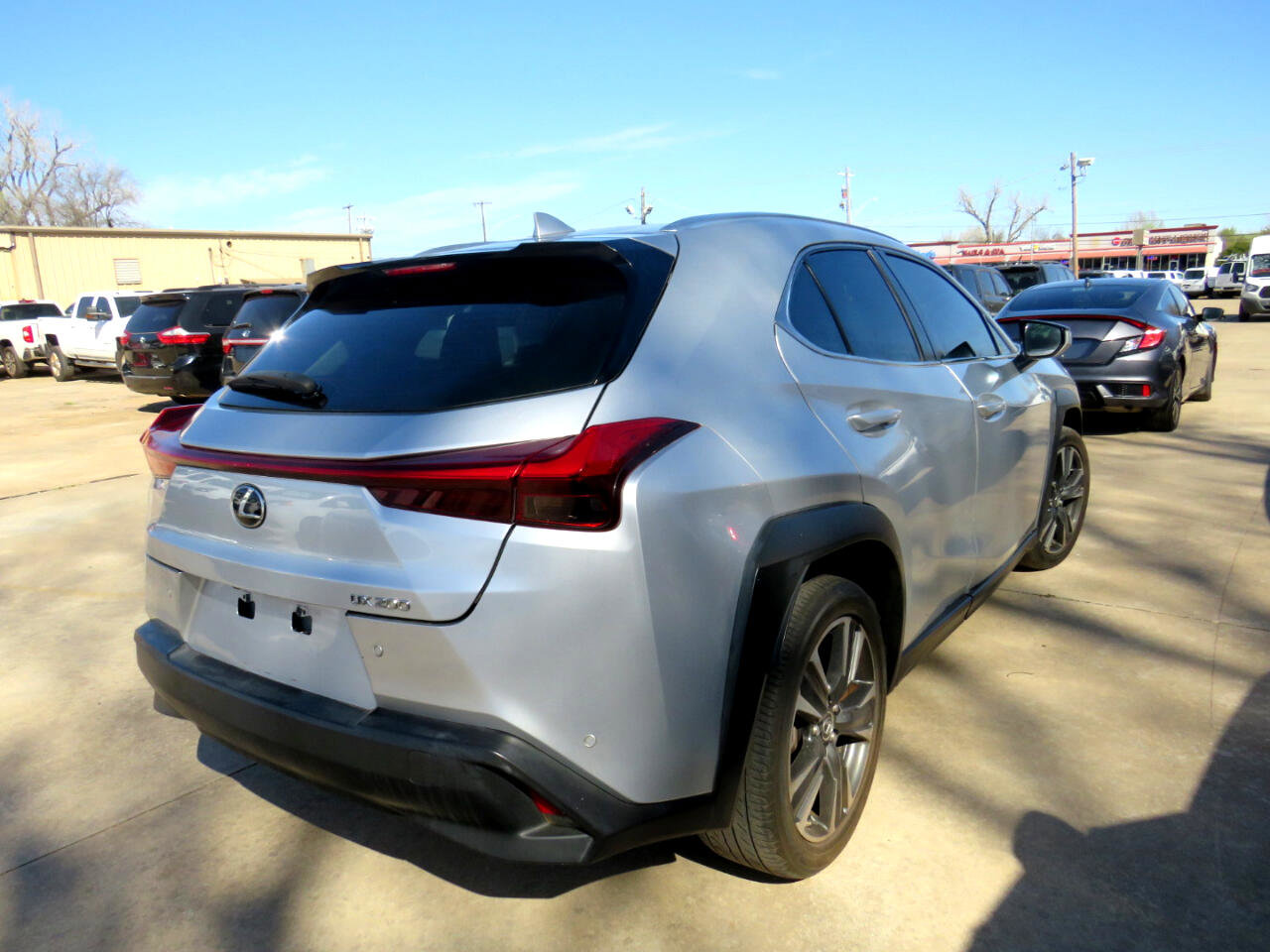 Used 2019 Lexus UX 200 Base image 17