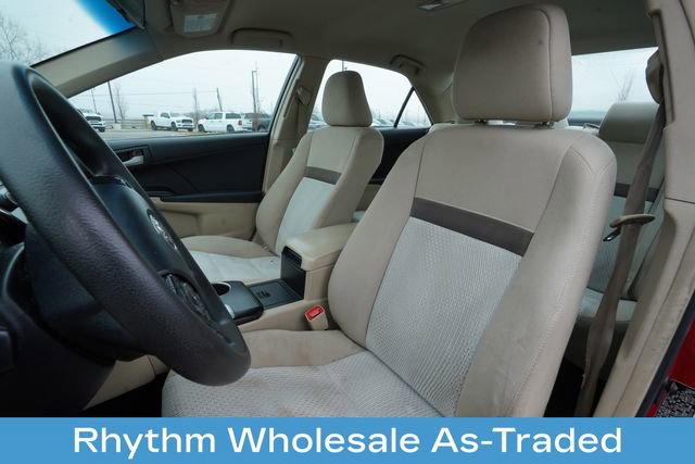 Used 2012 Toyota Camry LE image 29