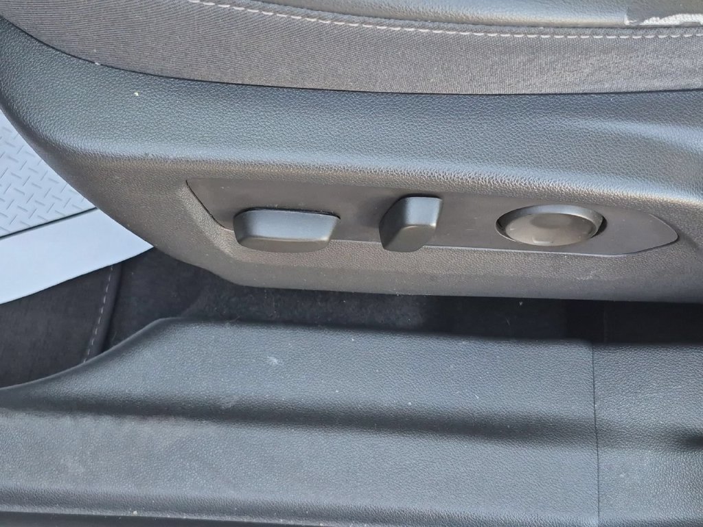 Certified 2021 Buick Envision Preferred FWD image 36