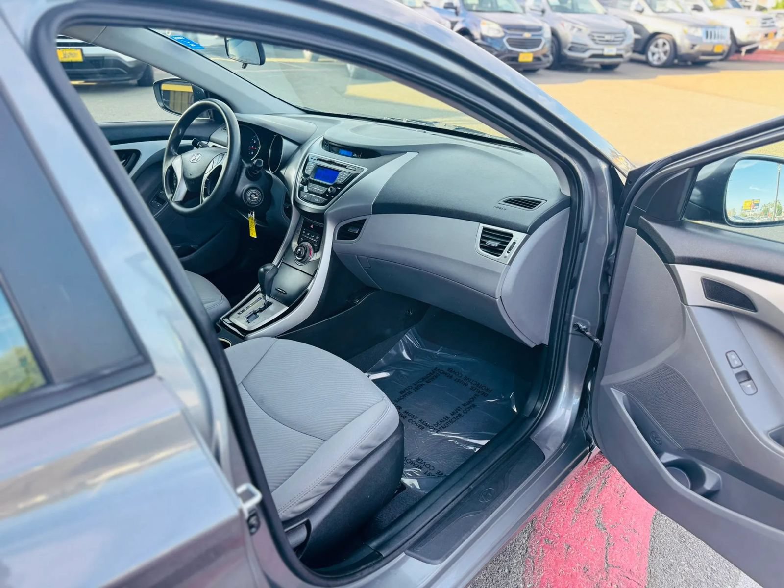 Used 2013 Hyundai Elantra GLS FWD image 11