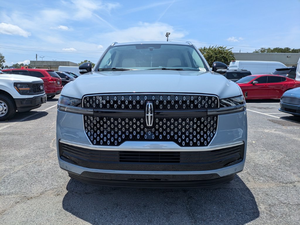 New 2027 Lincoln Navigator L Reserve AWD/4WD image 9