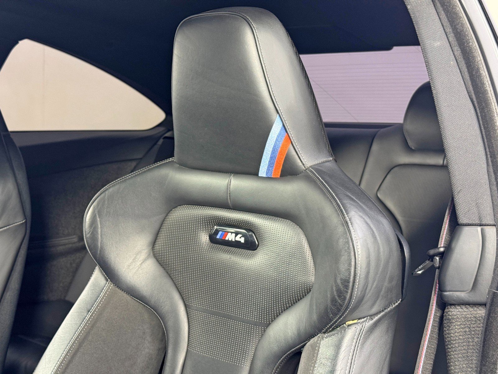 Used 2019 BMW M4 CS w/ Executive Package image 37