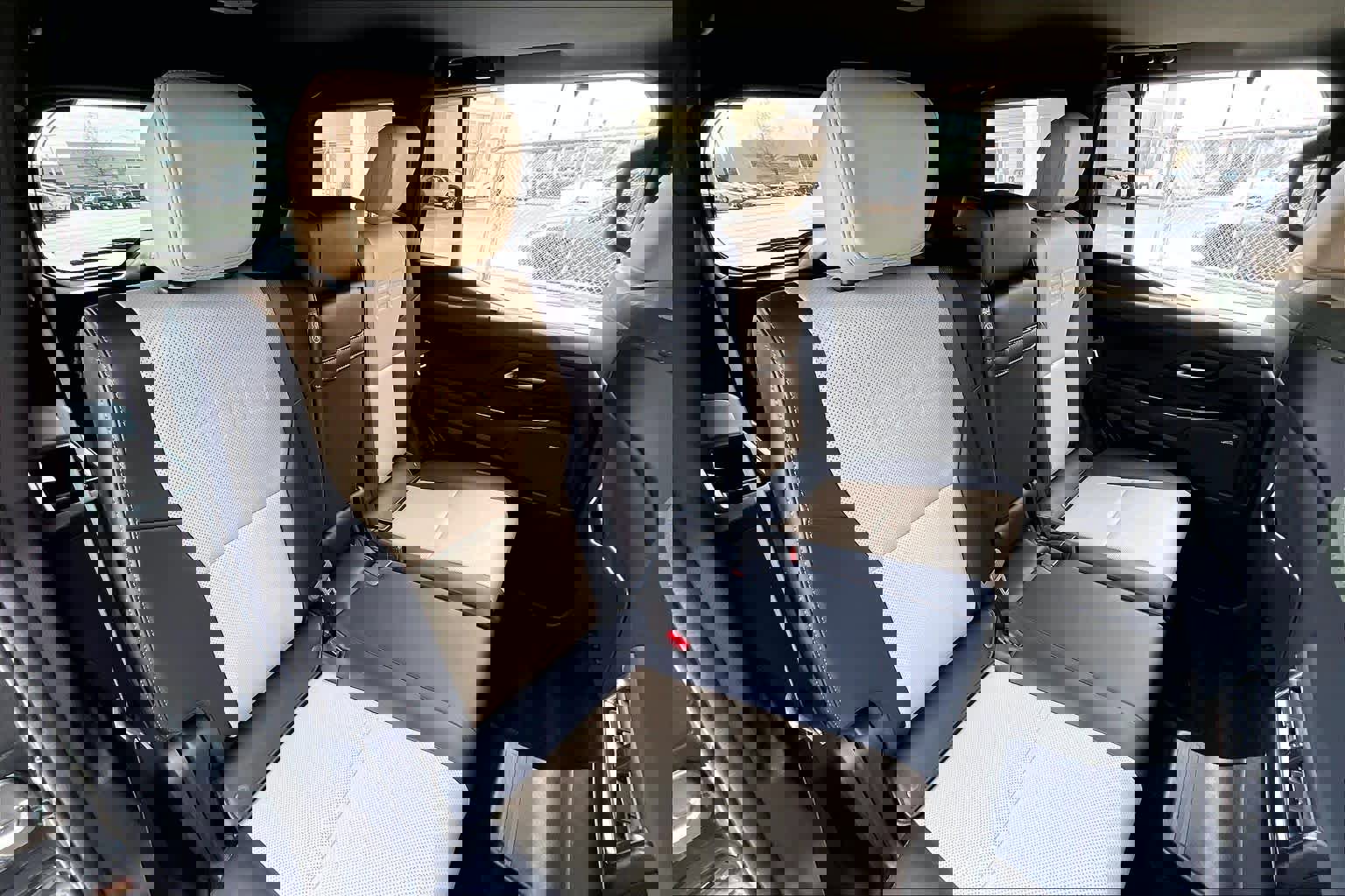 Used 2024 Lexus GX 550 image 17