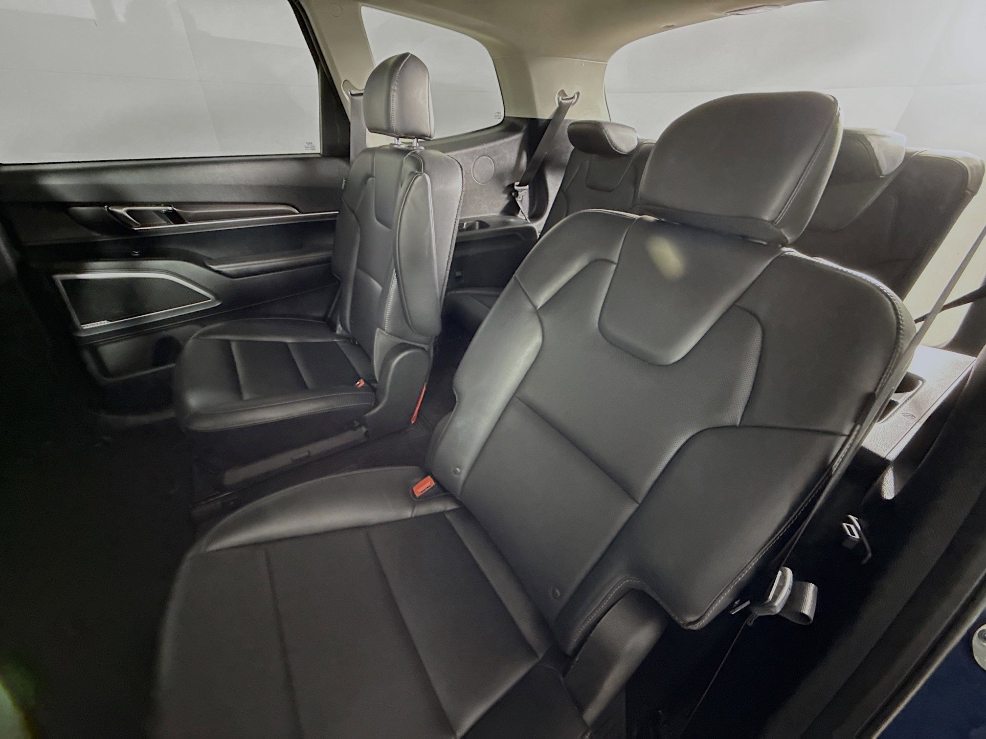 Used 2025 Kia Telluride S image 30